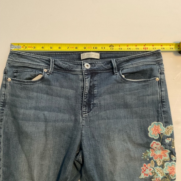 J. Jill Embroidered Denim Crop Jeans - Picture 7 of 7